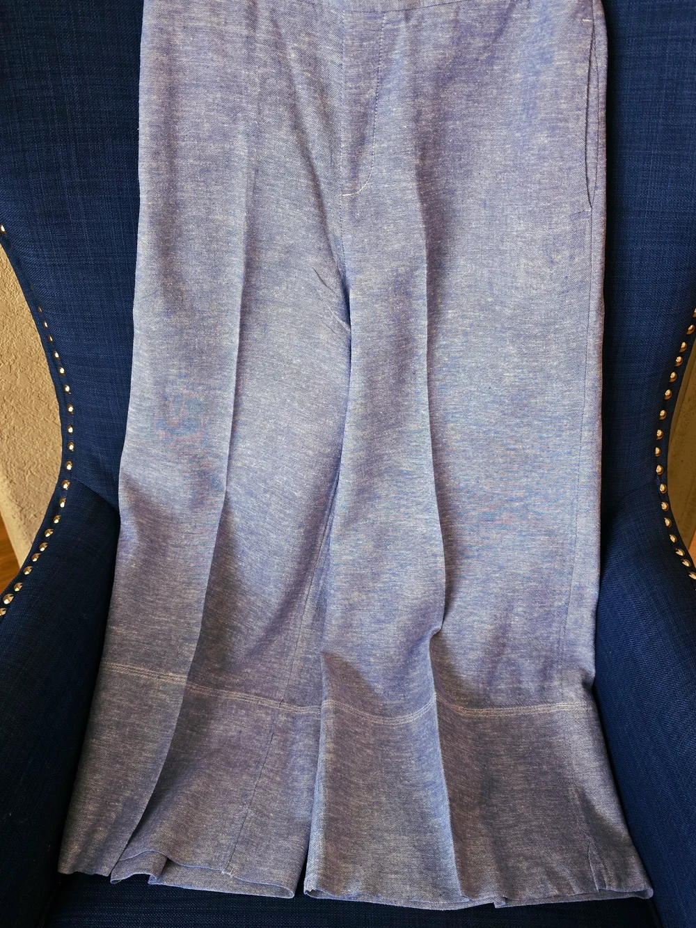 Banana Republic Light Heather Blue Wide-Leg Cropped Pants. Linen Blend.